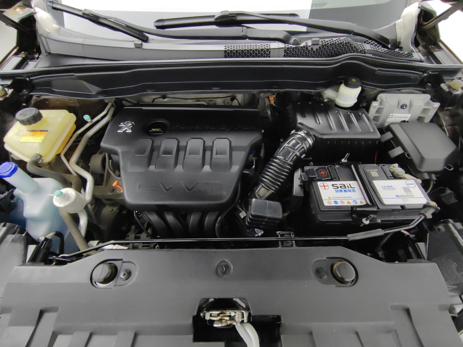 Used Dongfeng Aeolus AX7 2015 2.0 MT