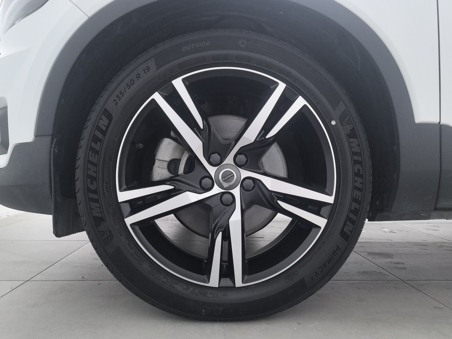 Used Volvo XC40 2021 2.0 AT