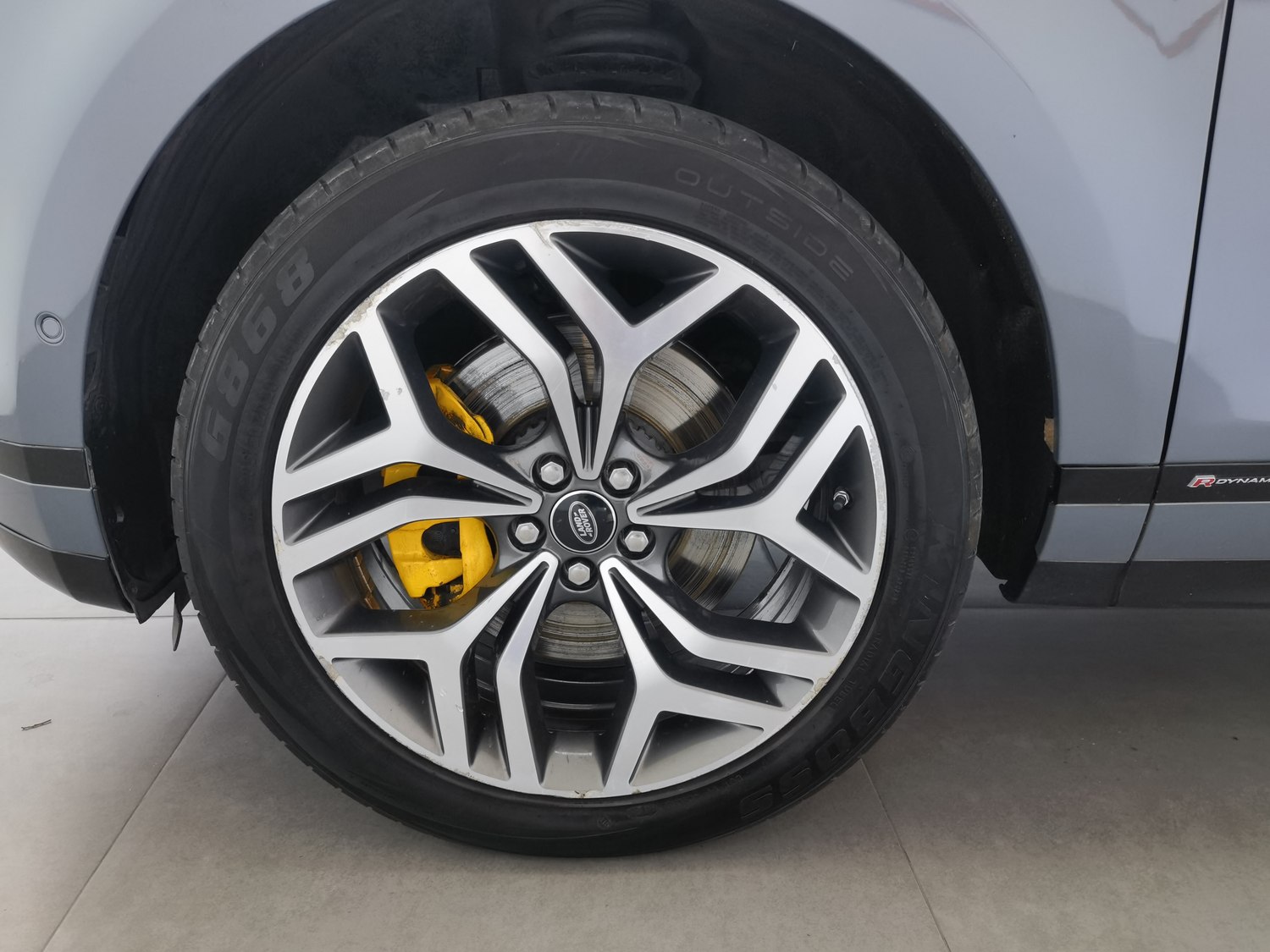 Б/У Land Rover Range Rover Evoque 2020 2.0 AT