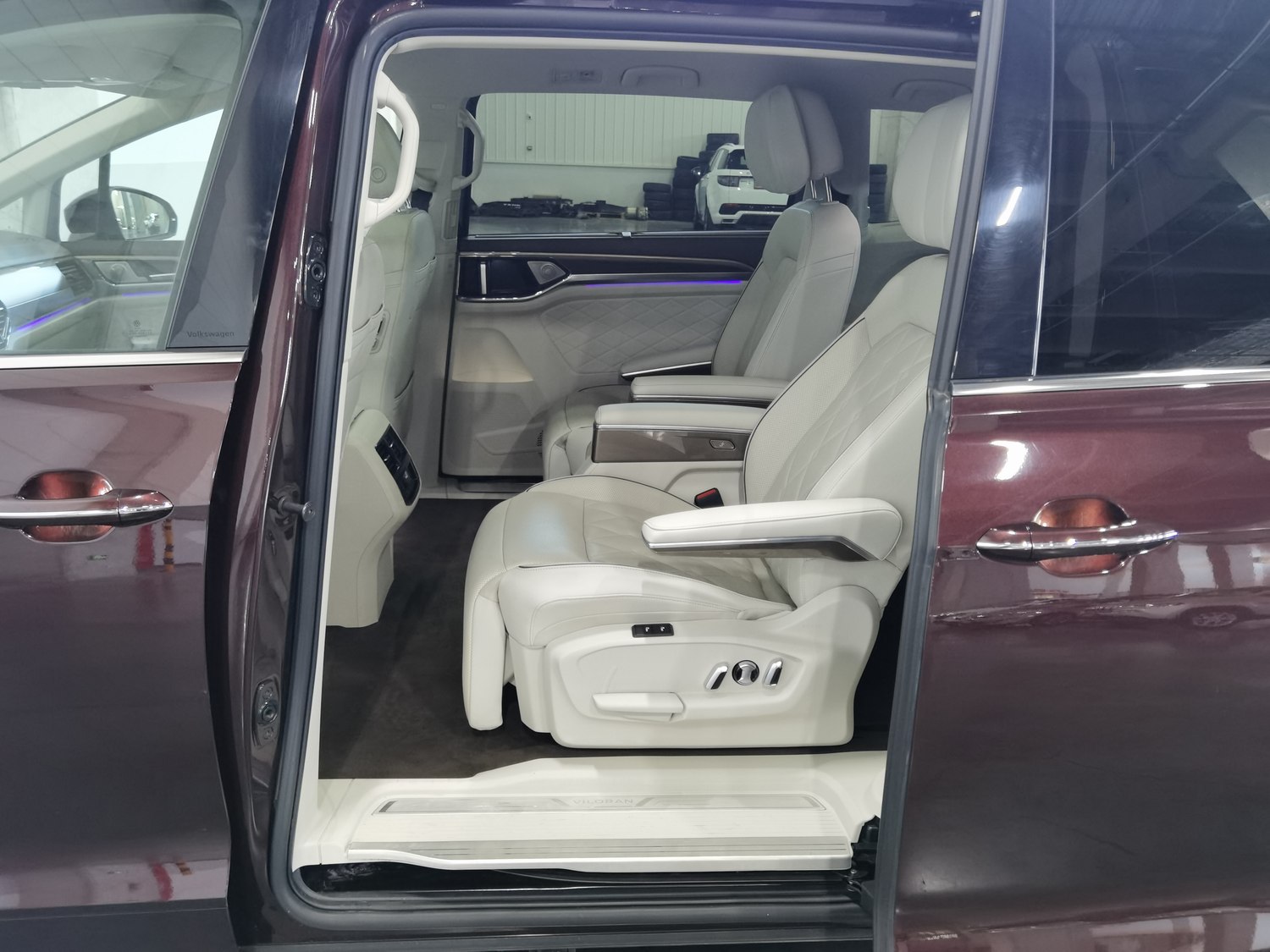 Used Volkswagen Viloran 2020 2.0 AT