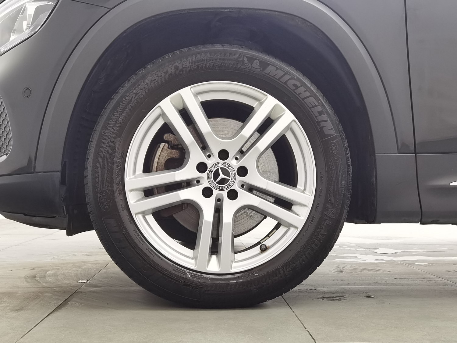 Used Mercedes-Benz GLB 2022 2.0 AT