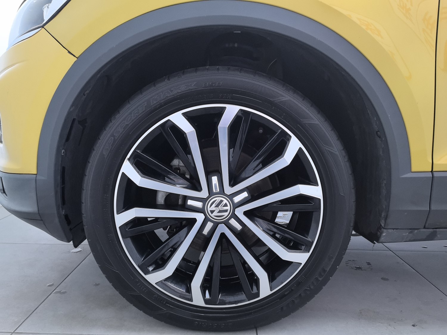 Used Volkswagen T-ROC Tange 2018 1.4 AT