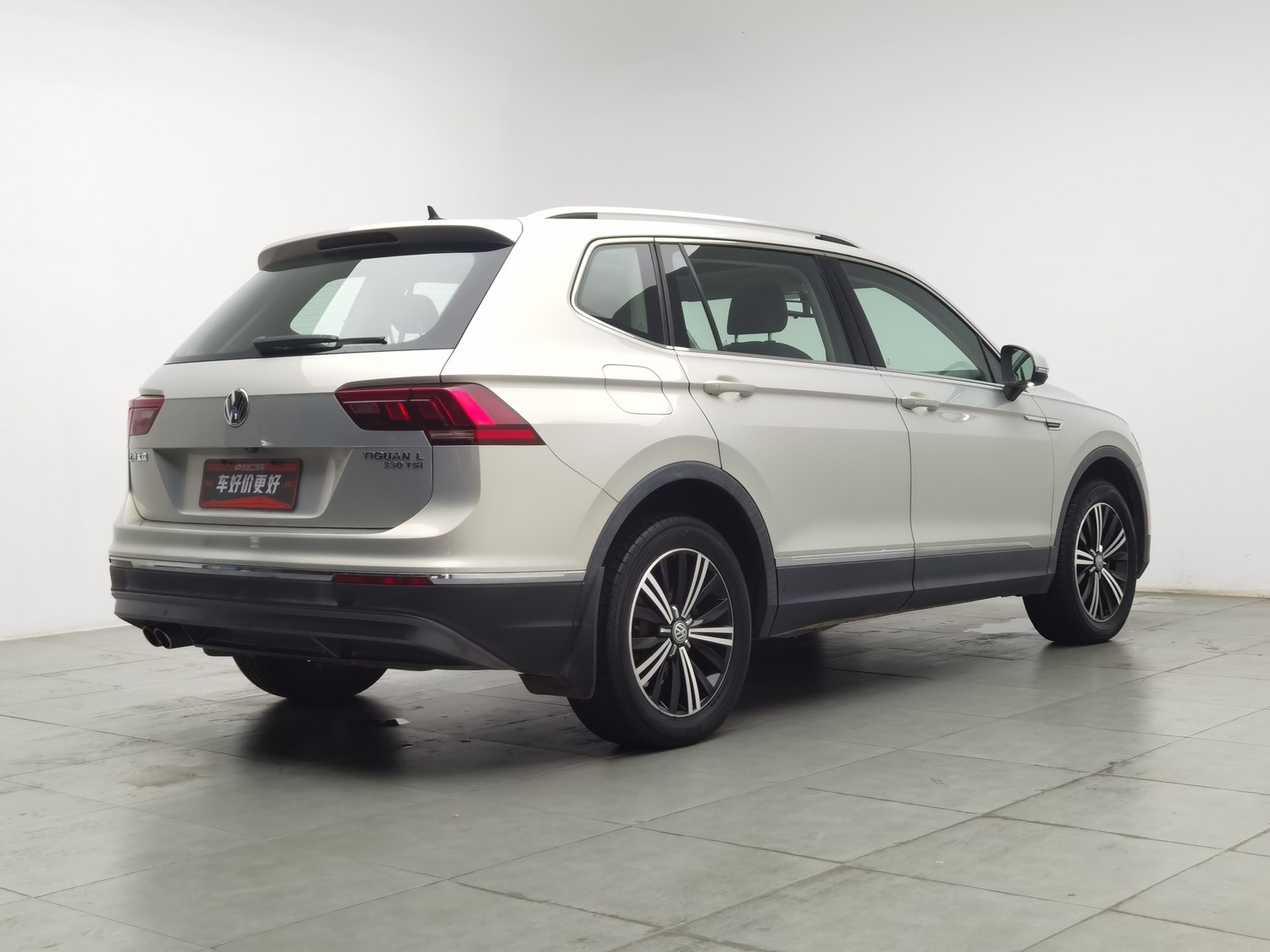 Used Volkswagen Tiguan L 2019 2.0 AT