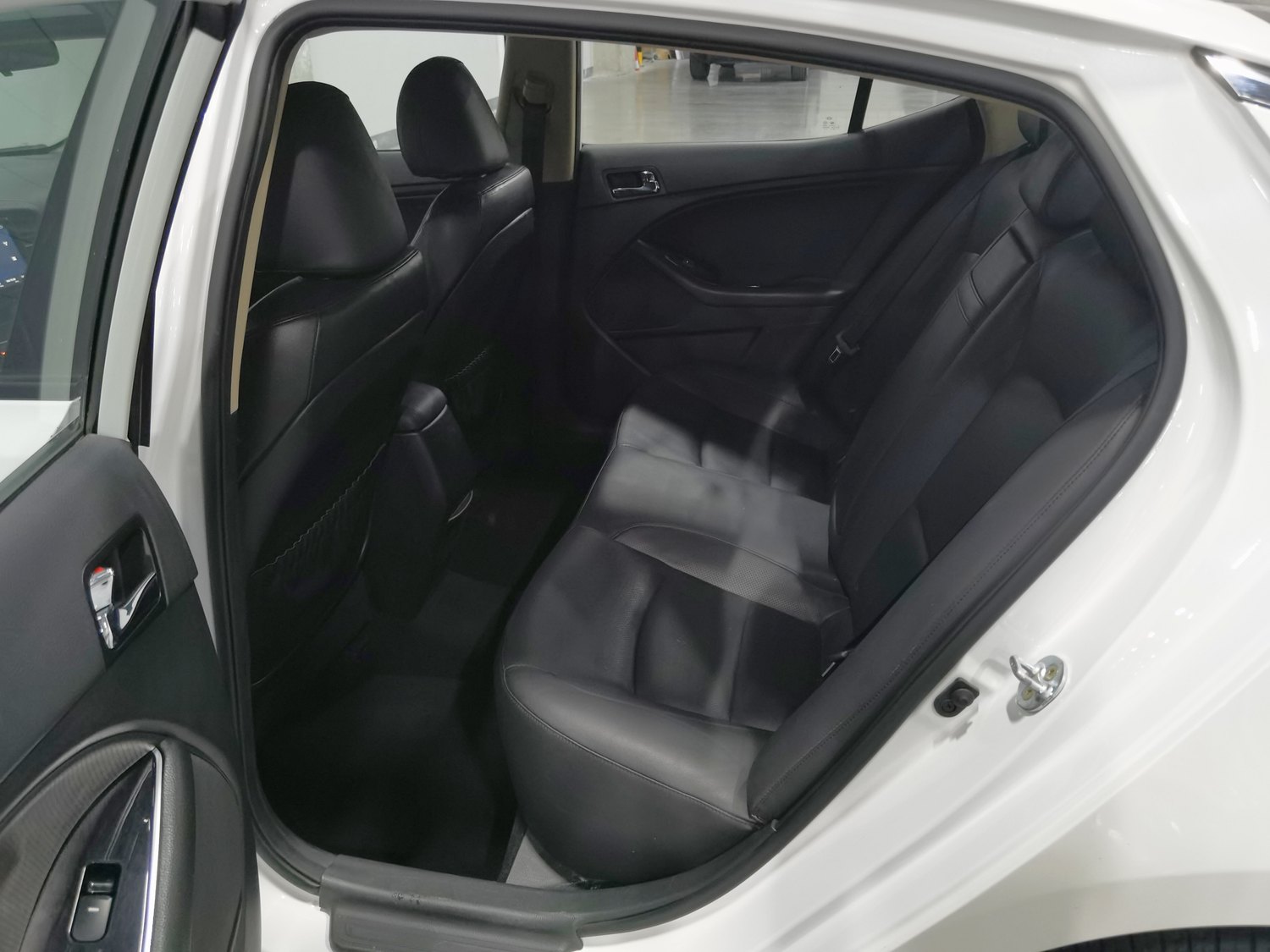 Used Kia K5 2015 2.0 AT