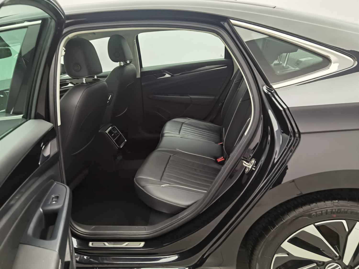 Used Volkswagen Passat 2022 2.0 AT
