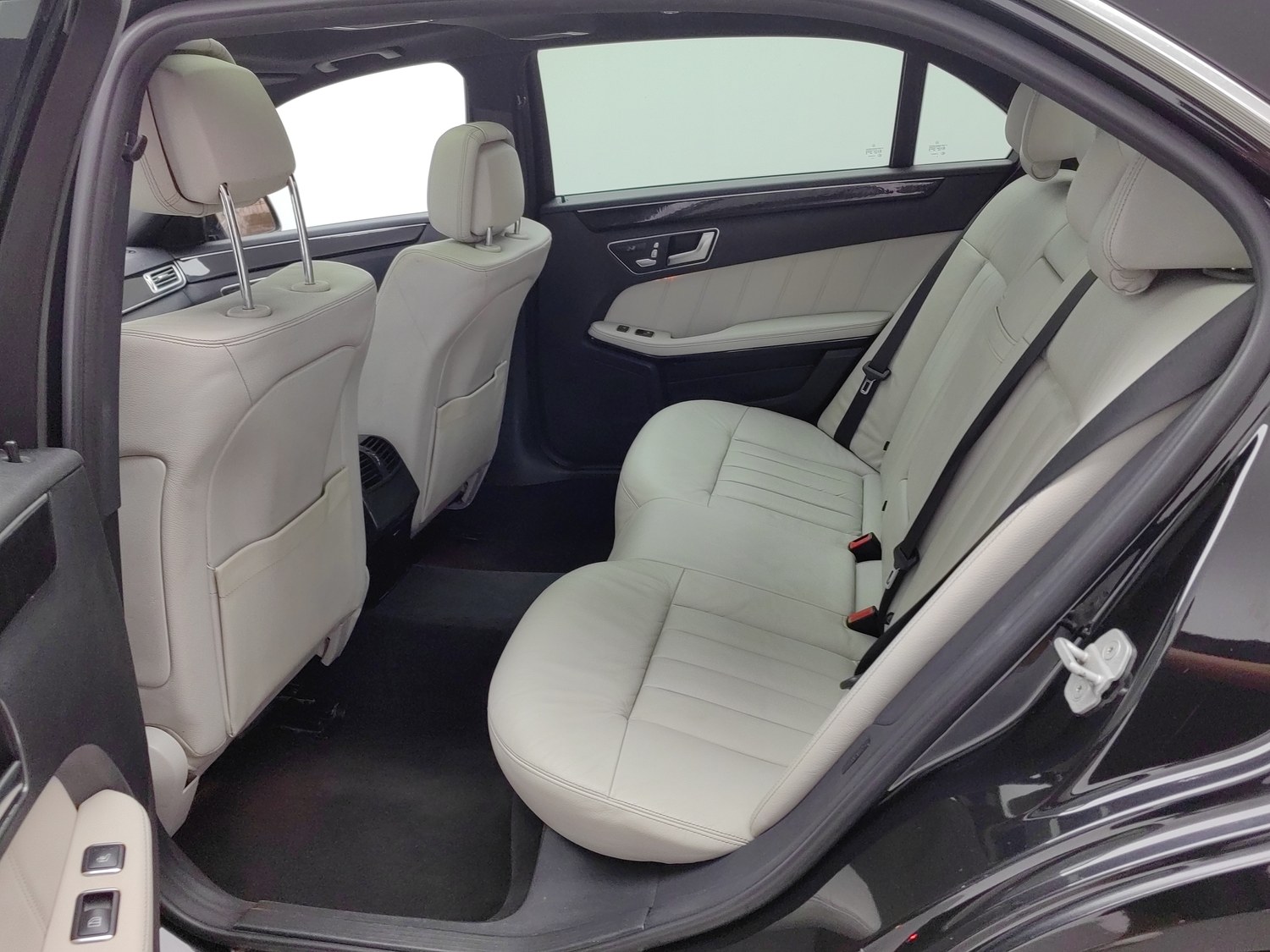 Used Mercedes-Benz E-Class 2014 3.0 AT