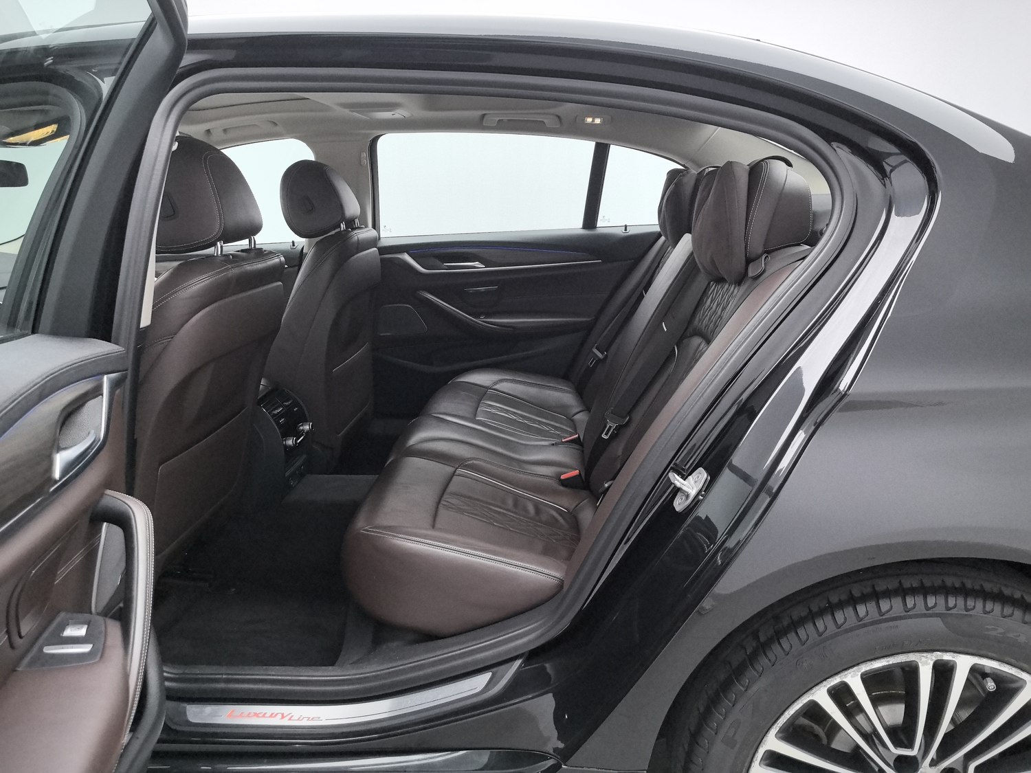 Used BMW THE5 2018 2.0 AT