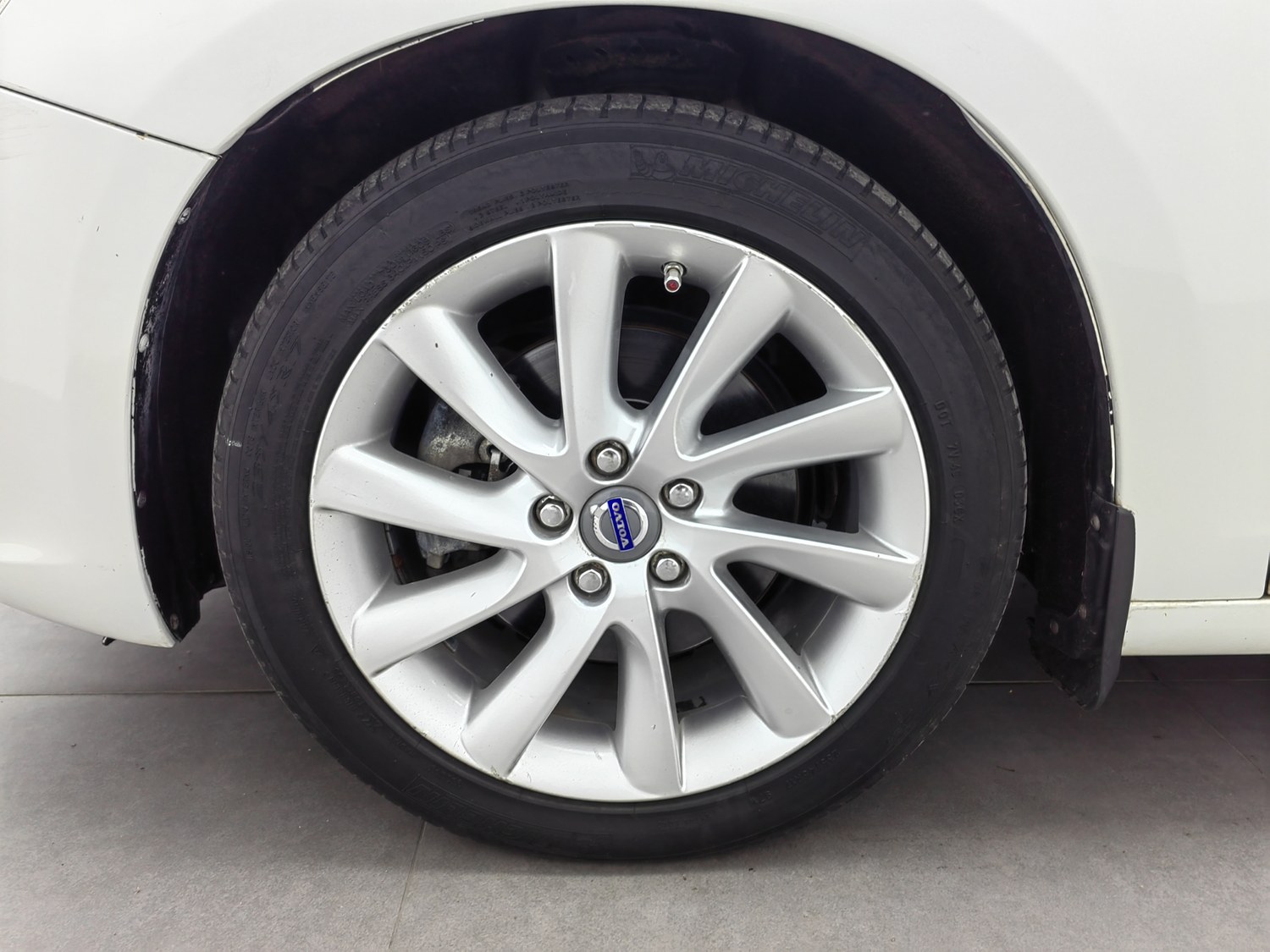 Used Volvo S60 2015 2.0 AT