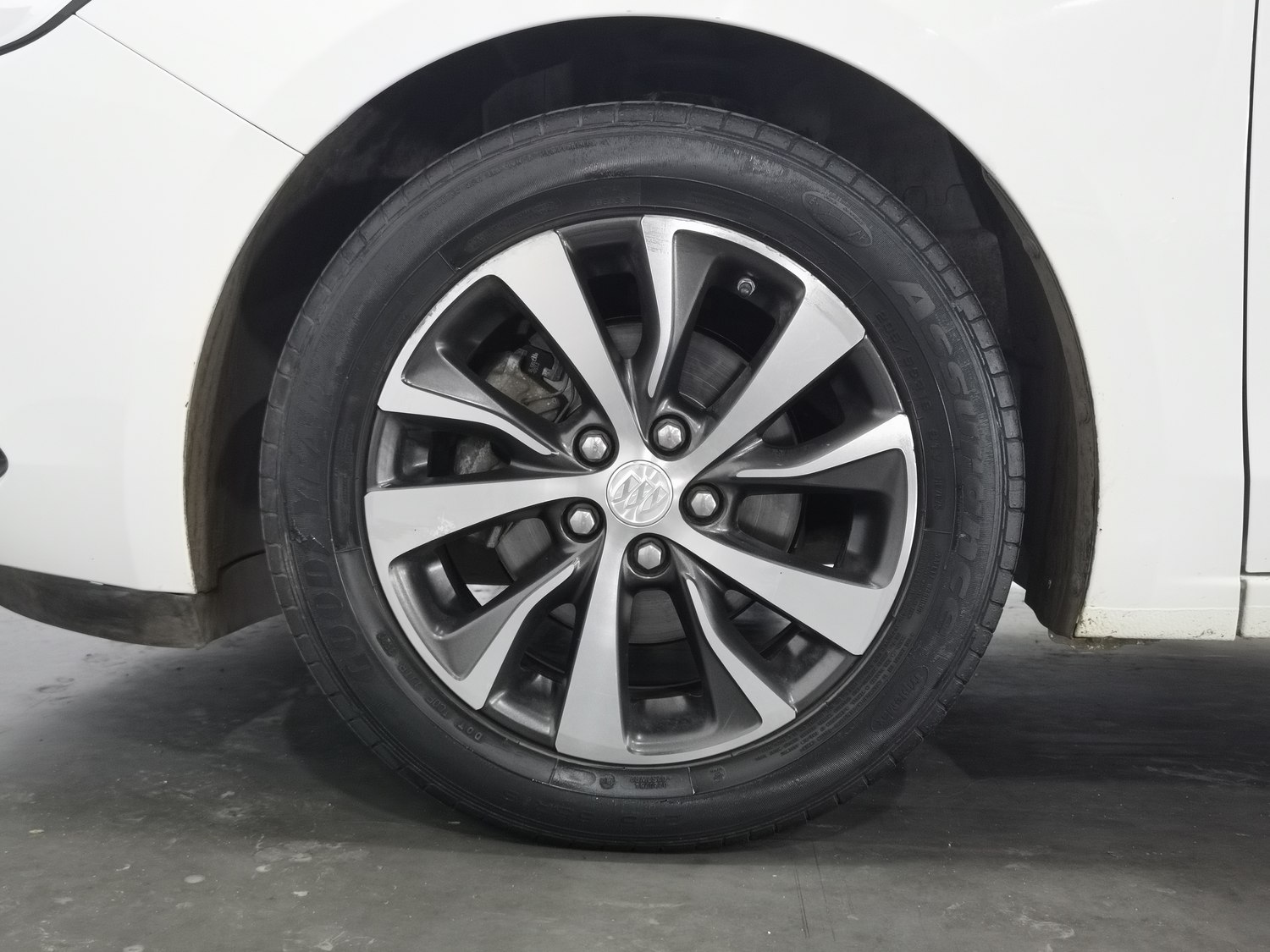 Used Buick GL6 TourX 2019 1.3 AT