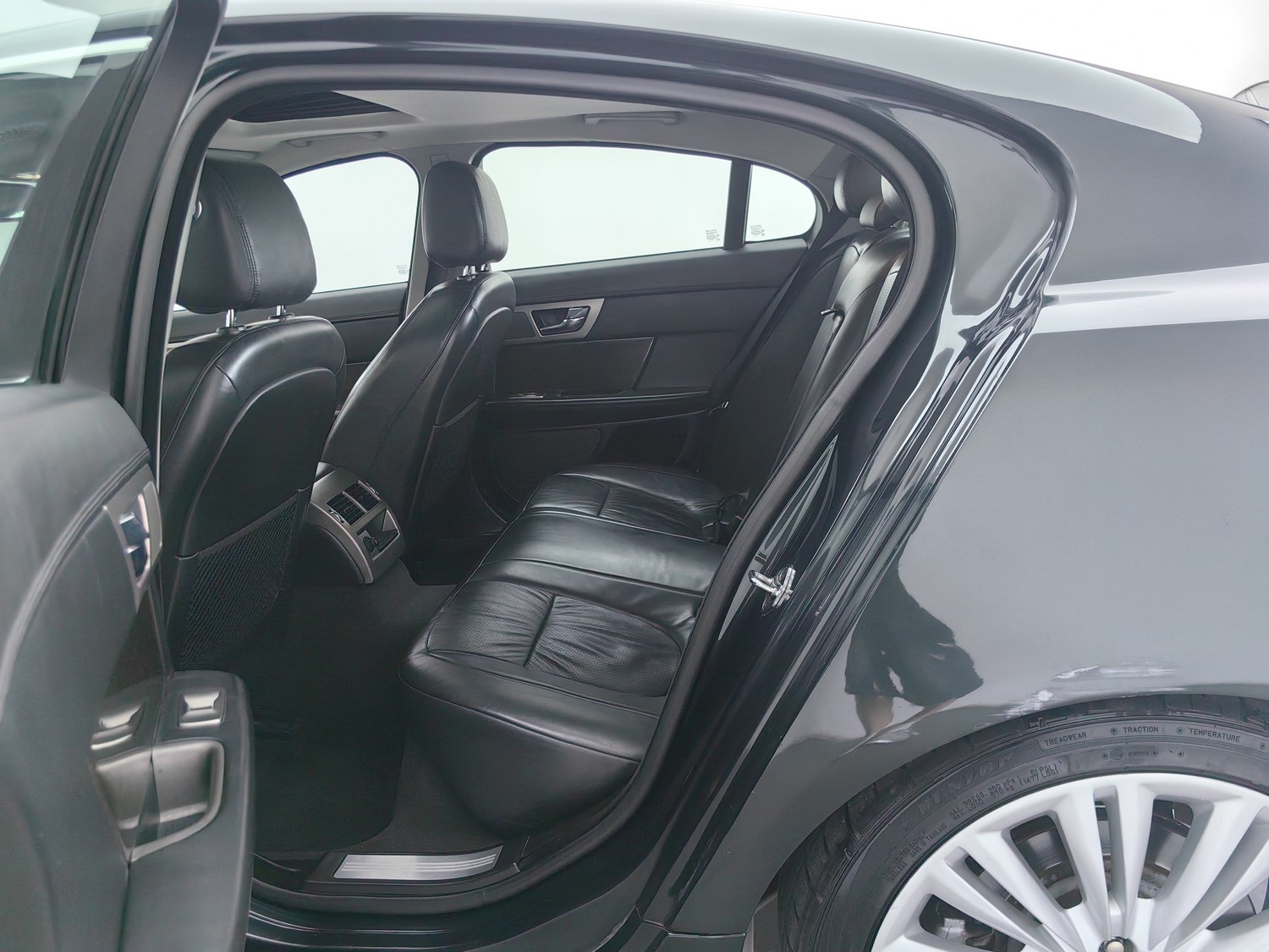 Used Jaguar XF 2009 3.0 AT