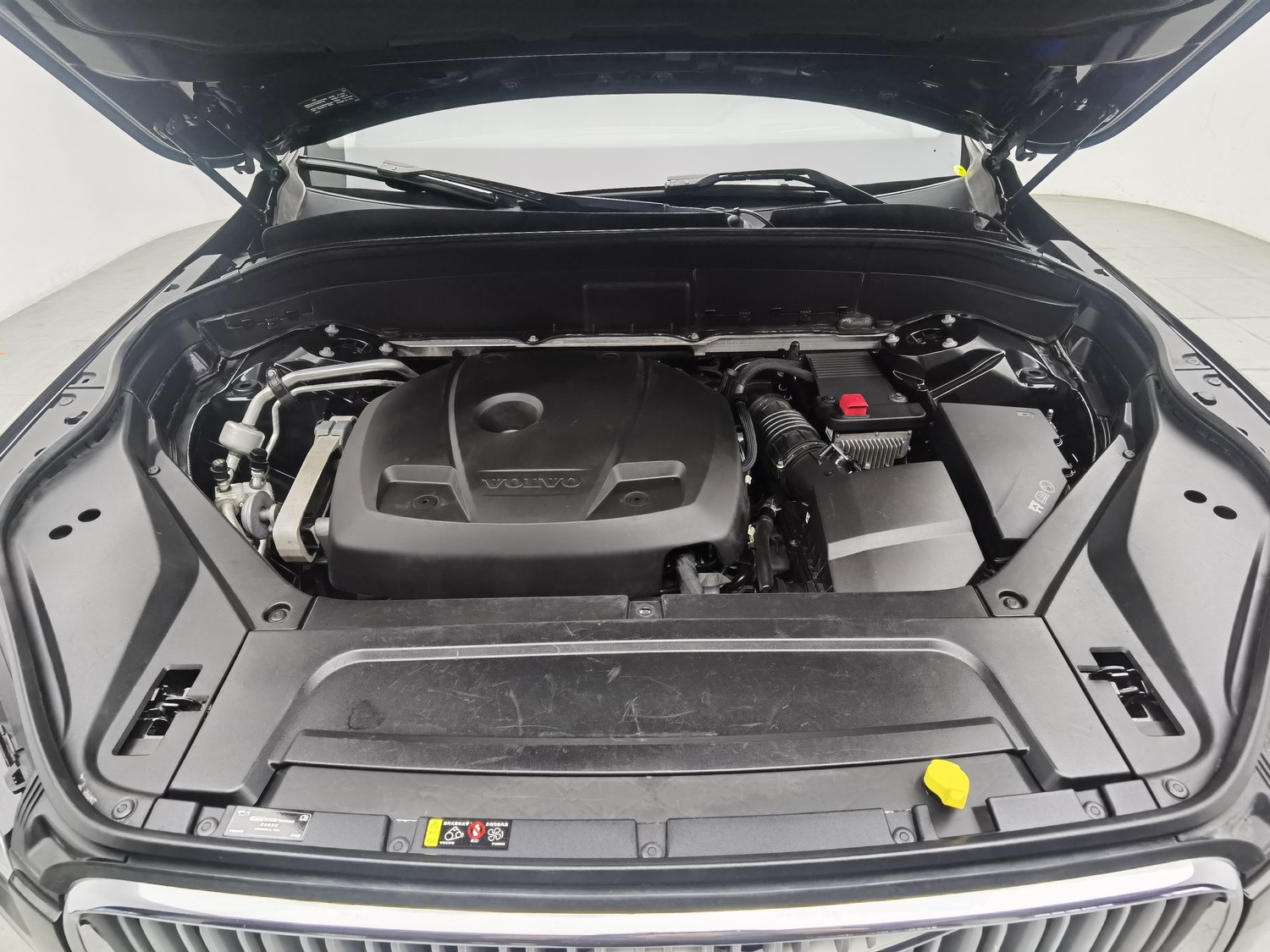 Used Volvo XC90 2018 2.0 AT