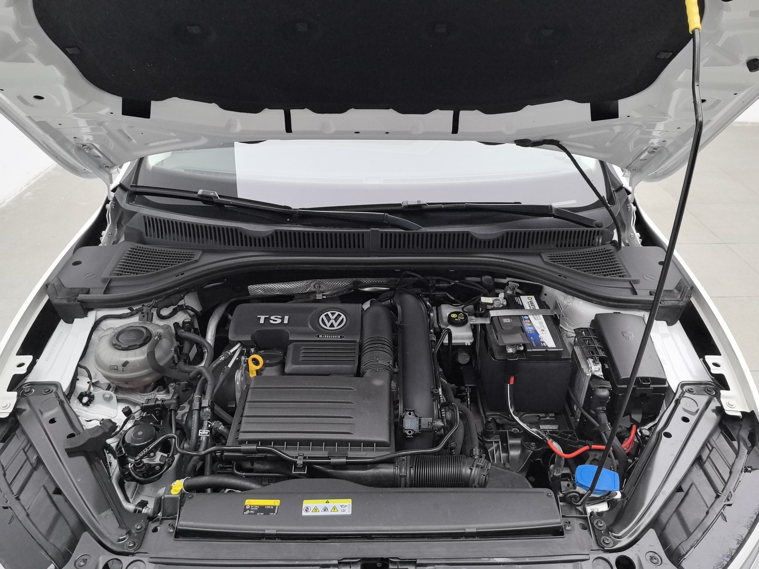 Used Volkswagen Sagitar 2020 1.4 AT
