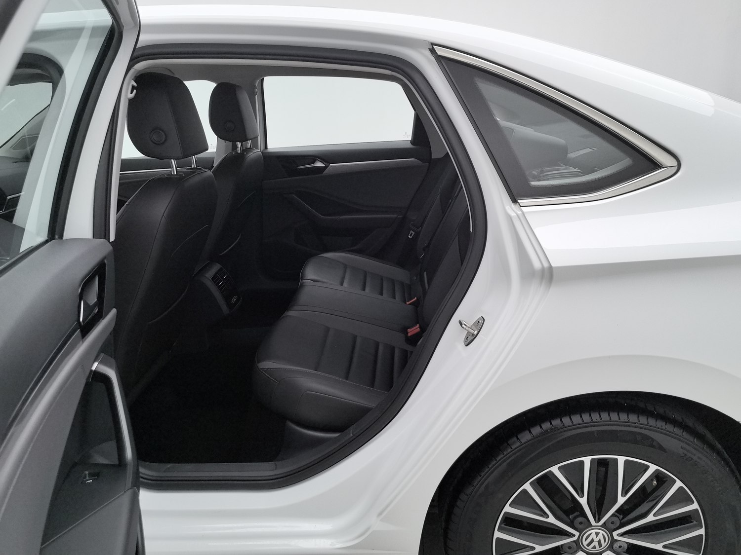 Used Volkswagen Sagitar 2020 1.4 AT