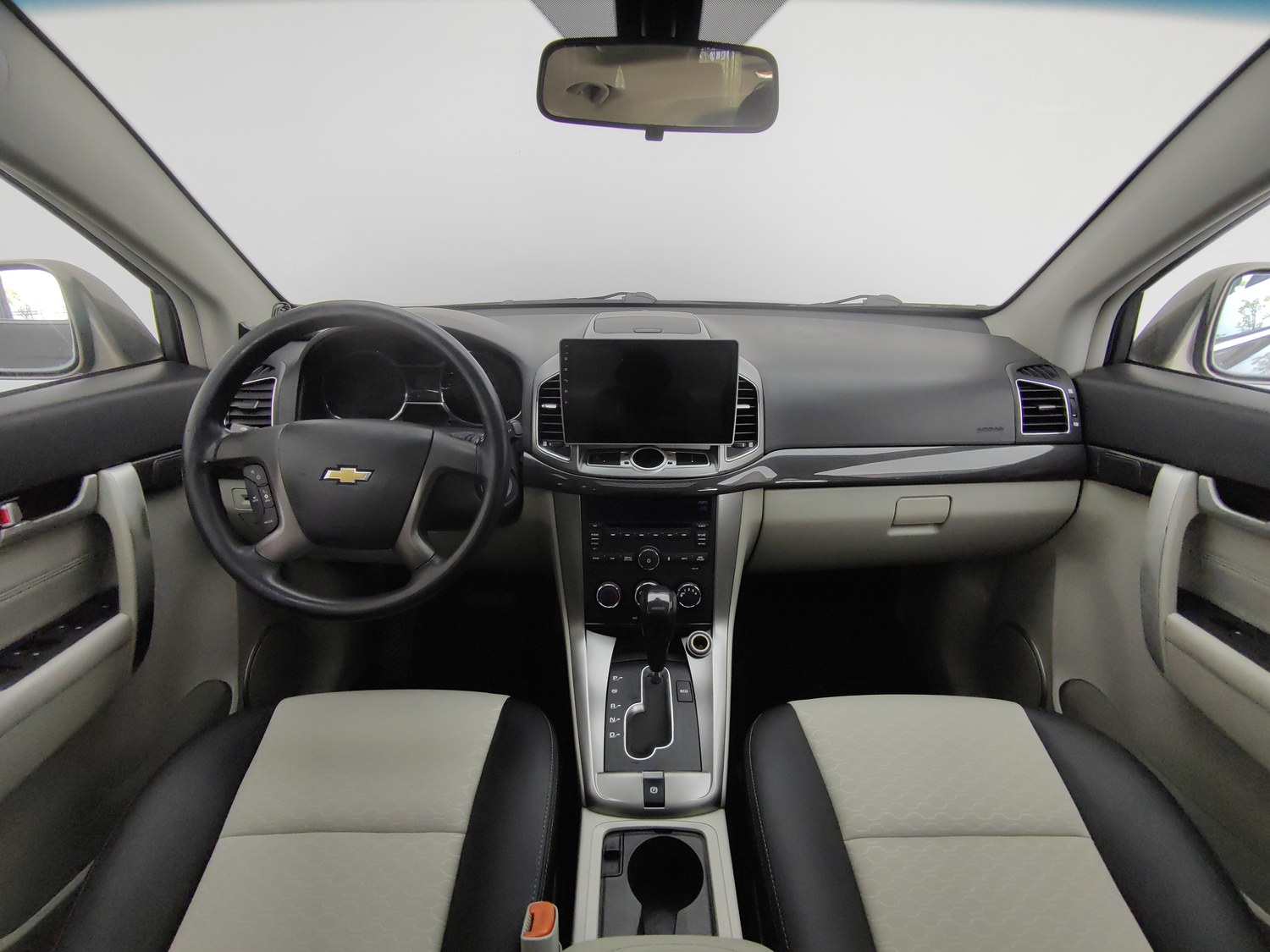 Used Chevrolet Captiva 2015 2.4 AT