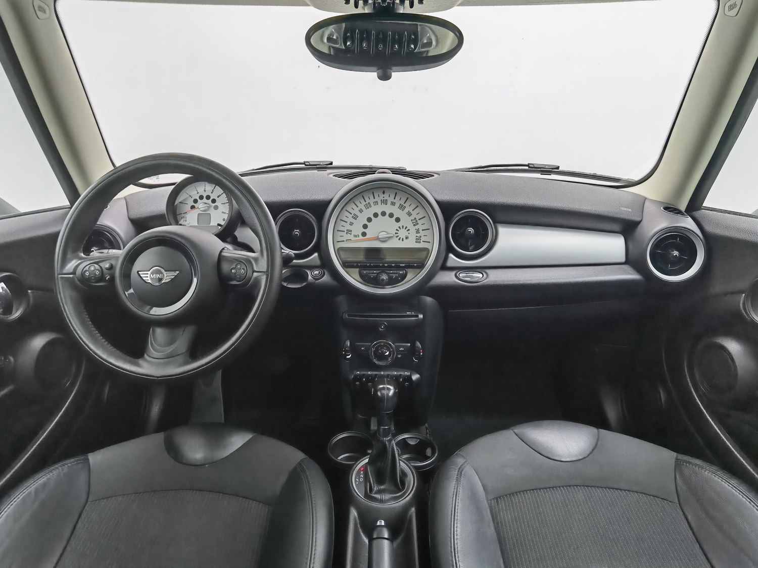 Used MINI MINI 2011 1.6 AT