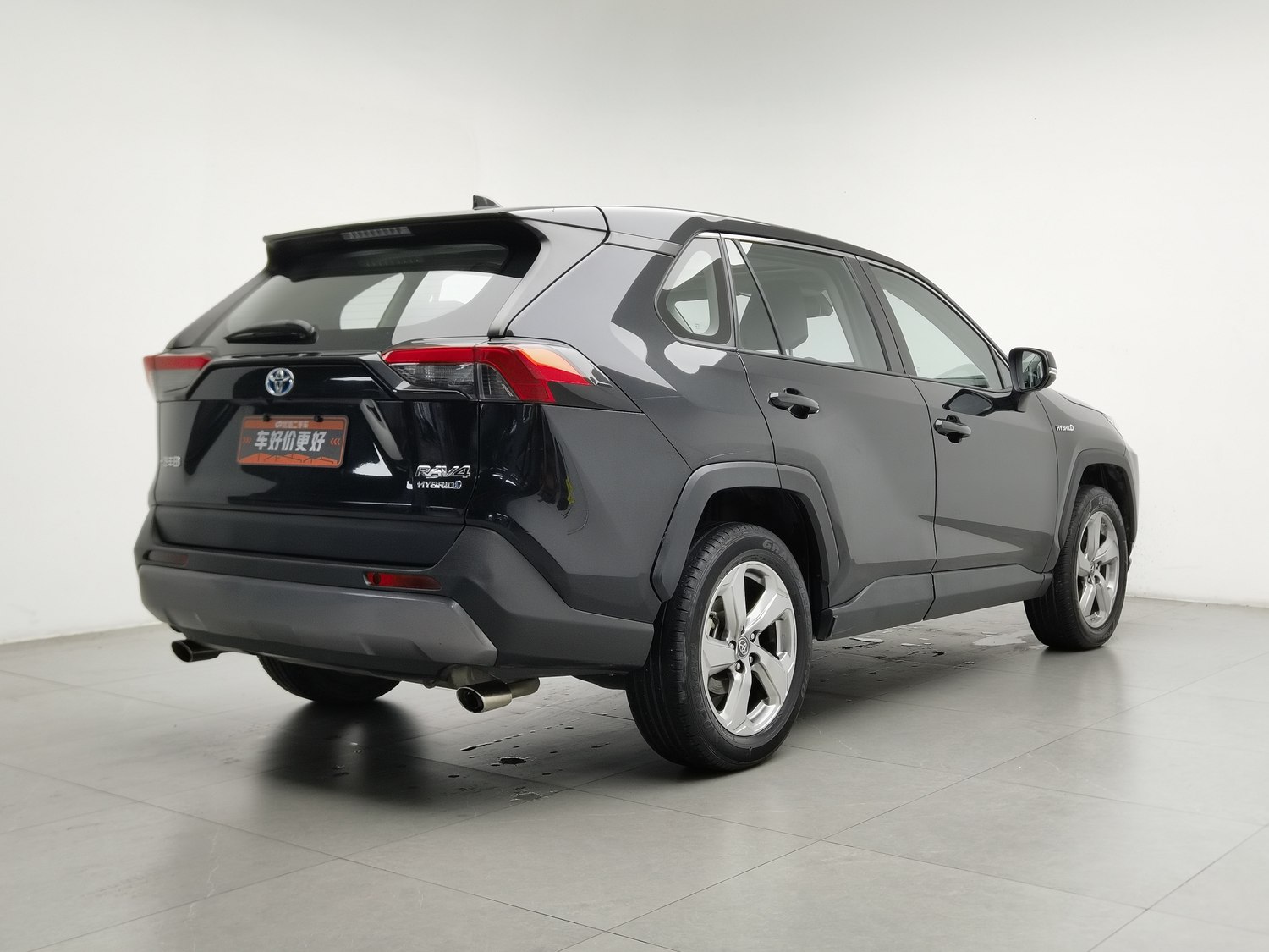 Used Toyota RAV4 2021 2.5 AT