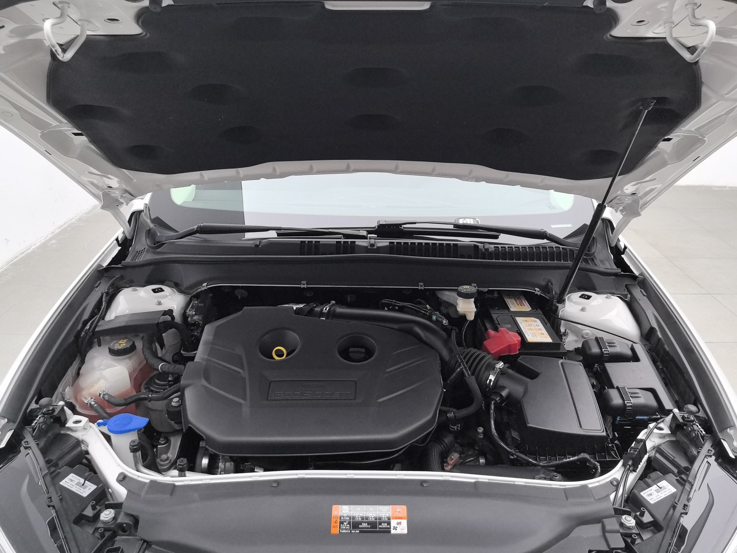 Used Ford Mondeo 2018 2.0 AT