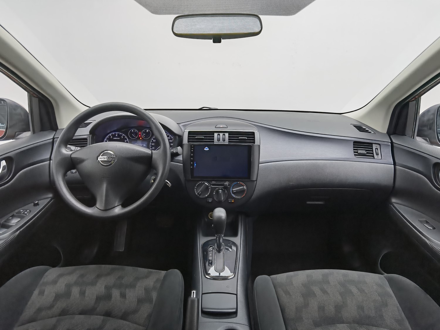 Used Nissan Tiida 2011 1.6 AT