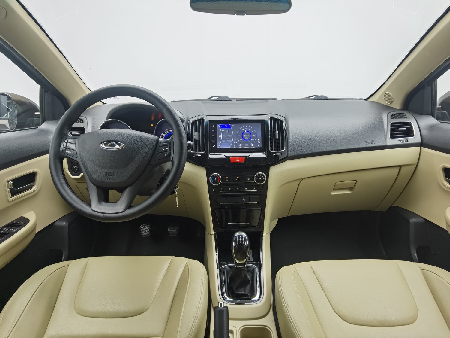 Used Chery E3 2015 1.5 MT