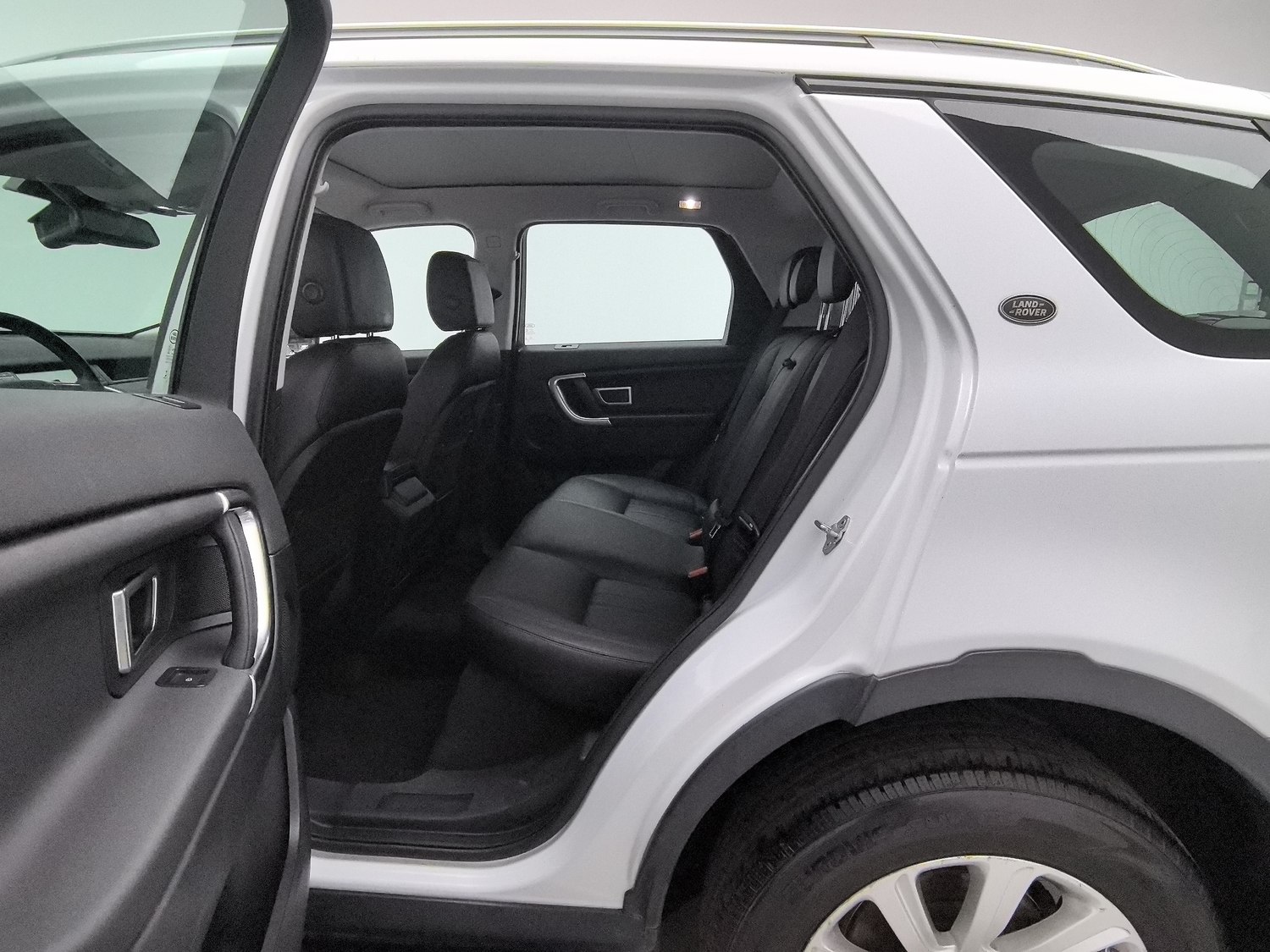 Used Land Rover Discovery Sport 2016 2.0 AT