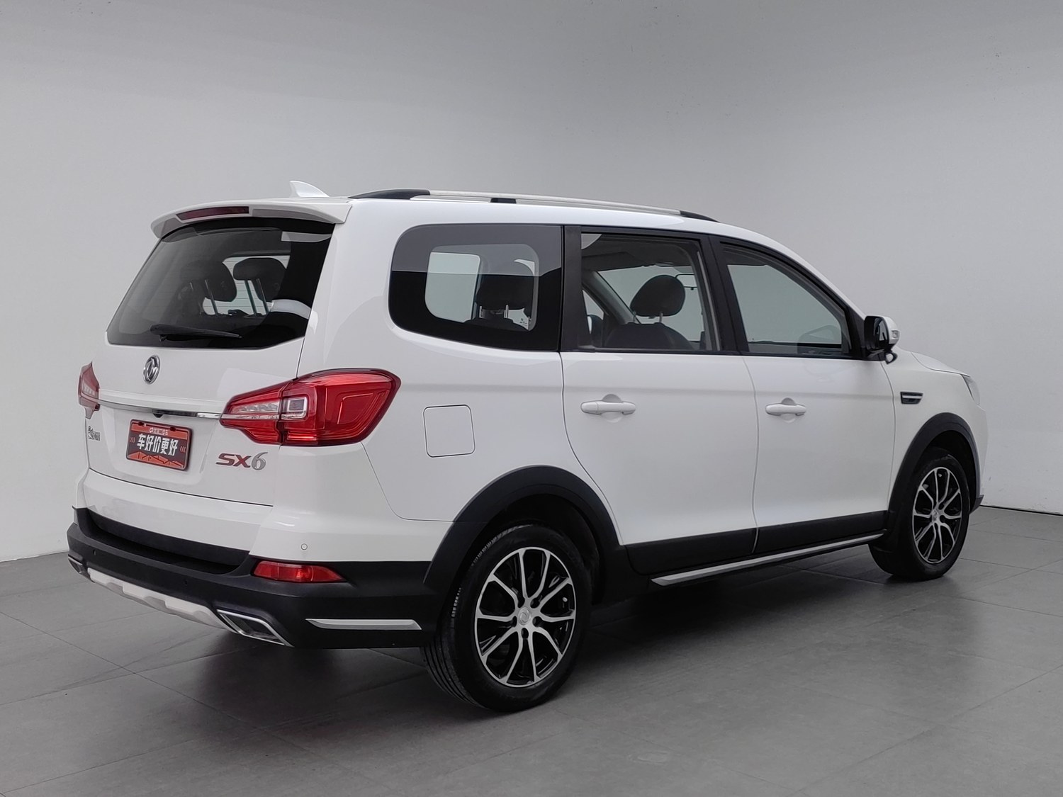 Used Dongfeng Forthing SX6 2019 1.6 MT