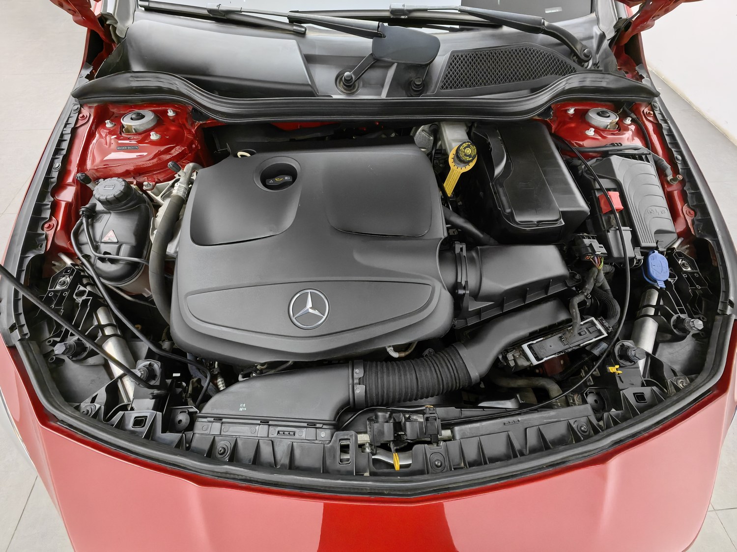 Used Mercedes-Benz CLA 2018 1.6 AT