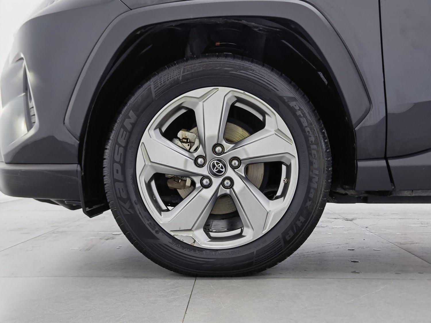 Used Toyota RAV4 2021 2.5 AT