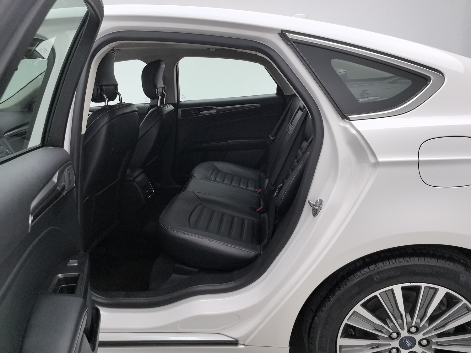 Used Ford Mondeo 2018 2.0 AT