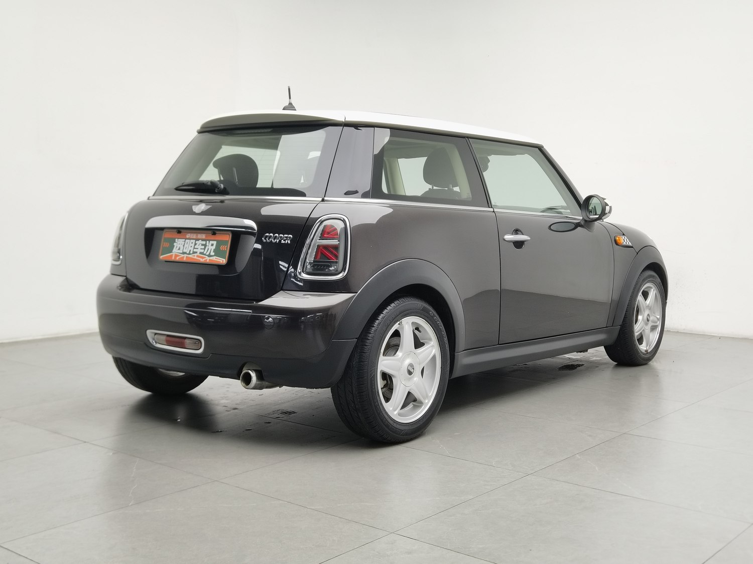 Used MINI MINI 2011 1.6 AT