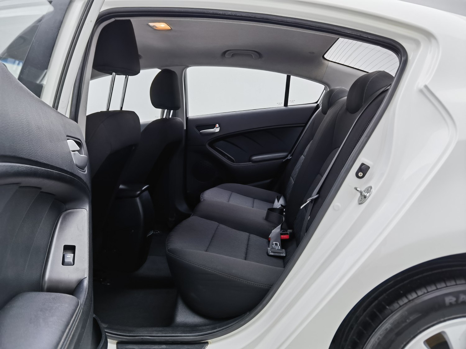 Used Kia K3 2015 1.6 MT