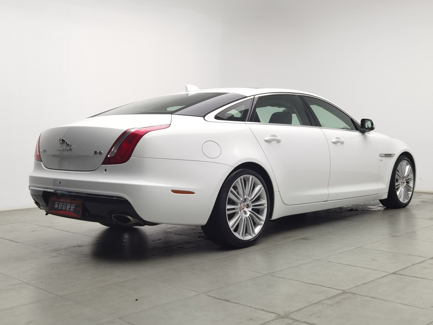 Used Jaguar XJ 2018 3.0 AT