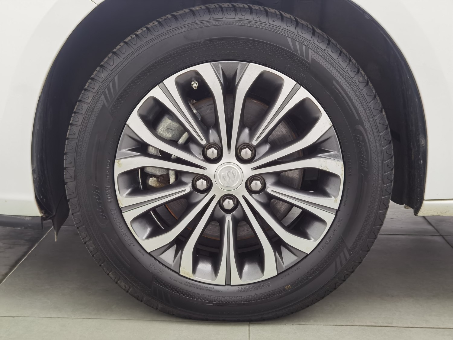 Used Buick GL8 2022 2.0 AT