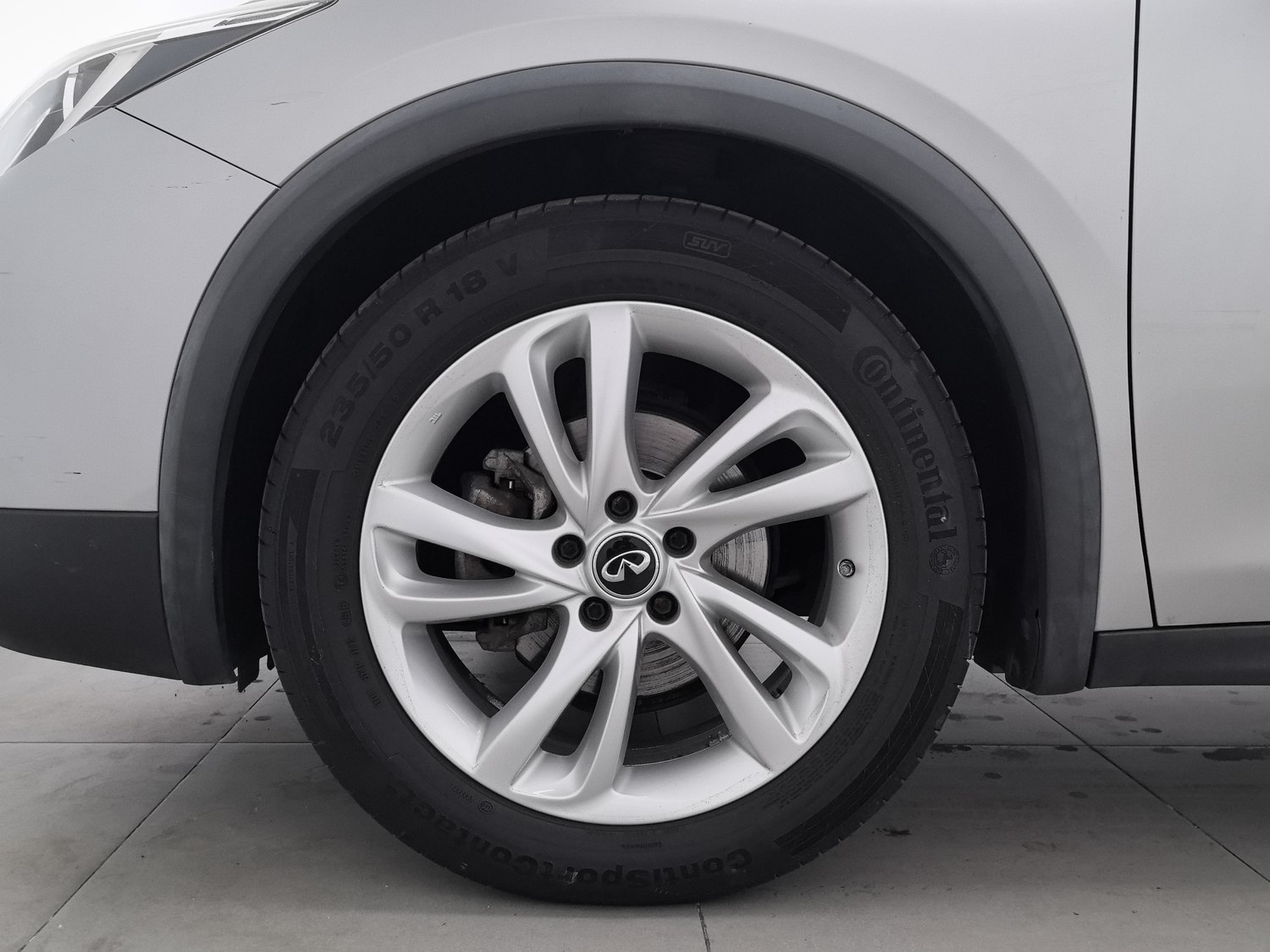 Used Infiniti QX30 2017 1.6 AT