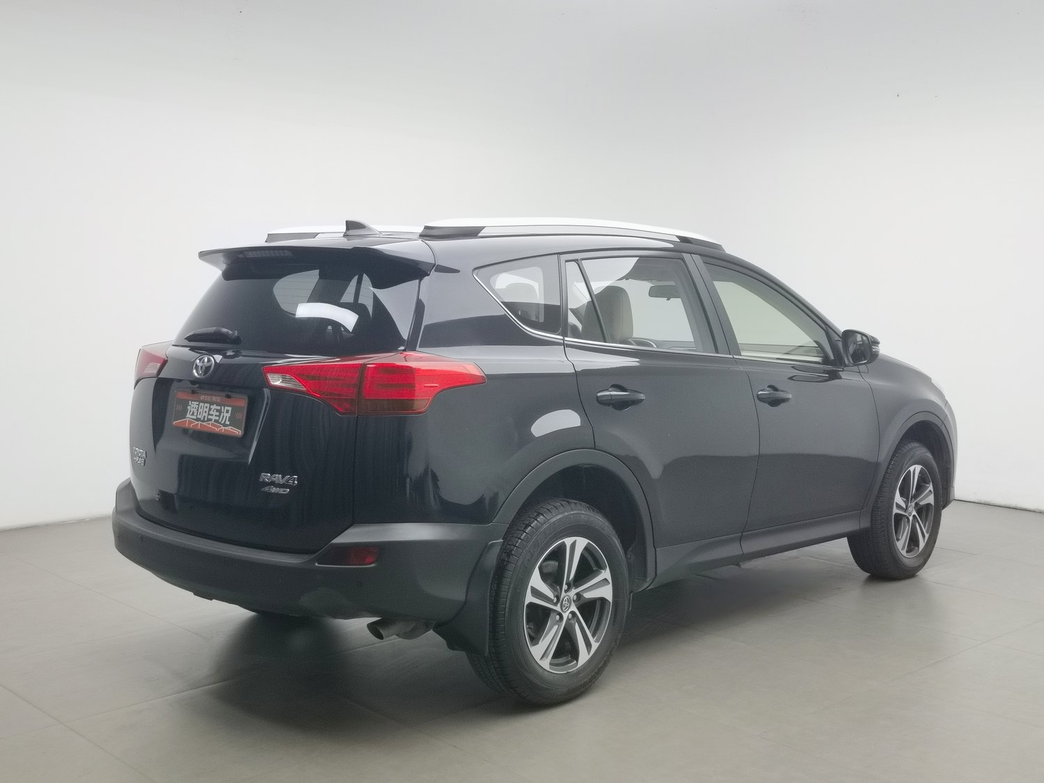 Used Toyota RAV4 2015 2.0 AT