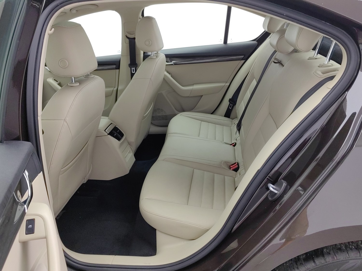 Used Skoda Octavia 2015 1.6 MT