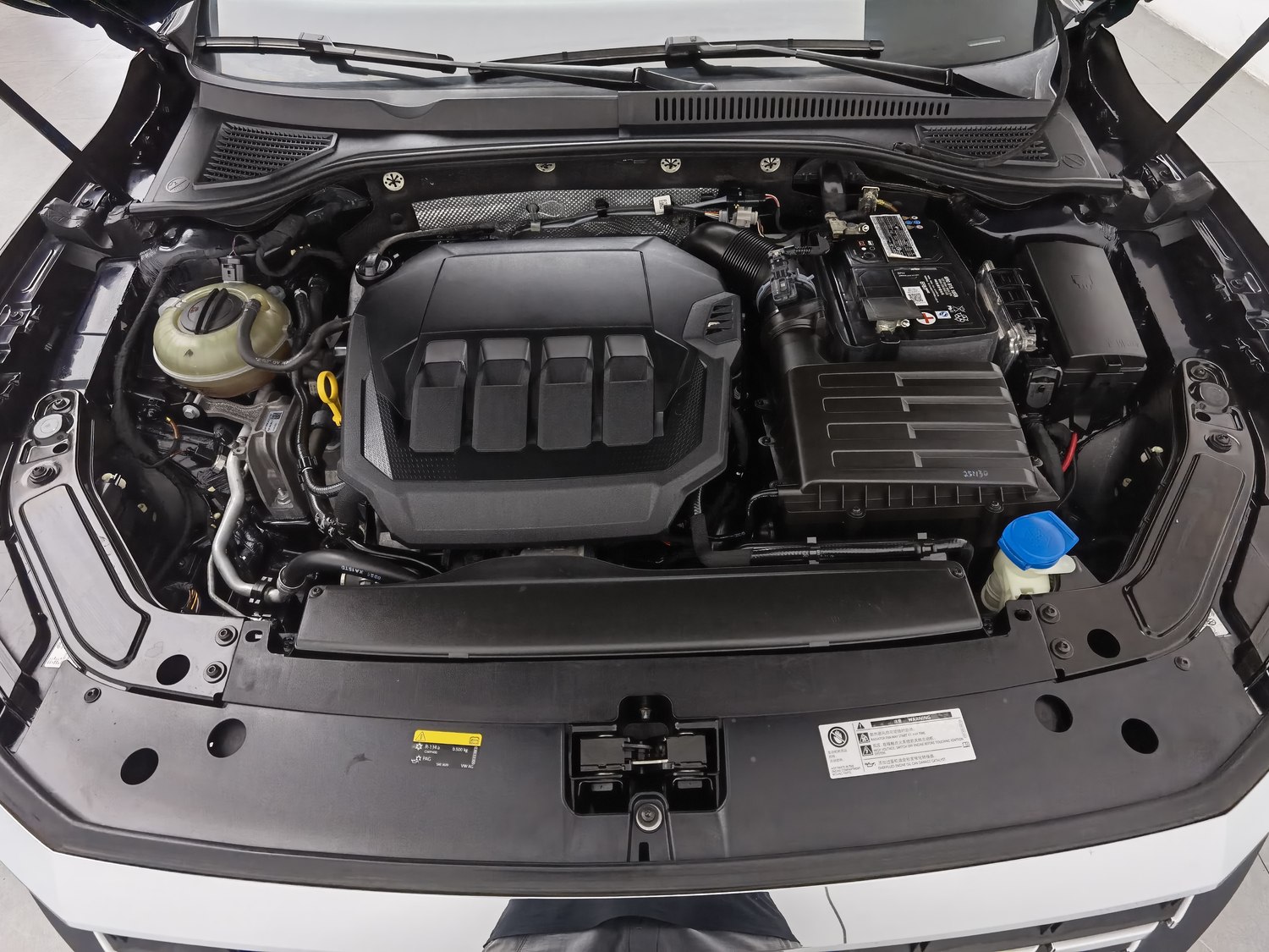Used Volkswagen Passat 2021 2.0 AT
