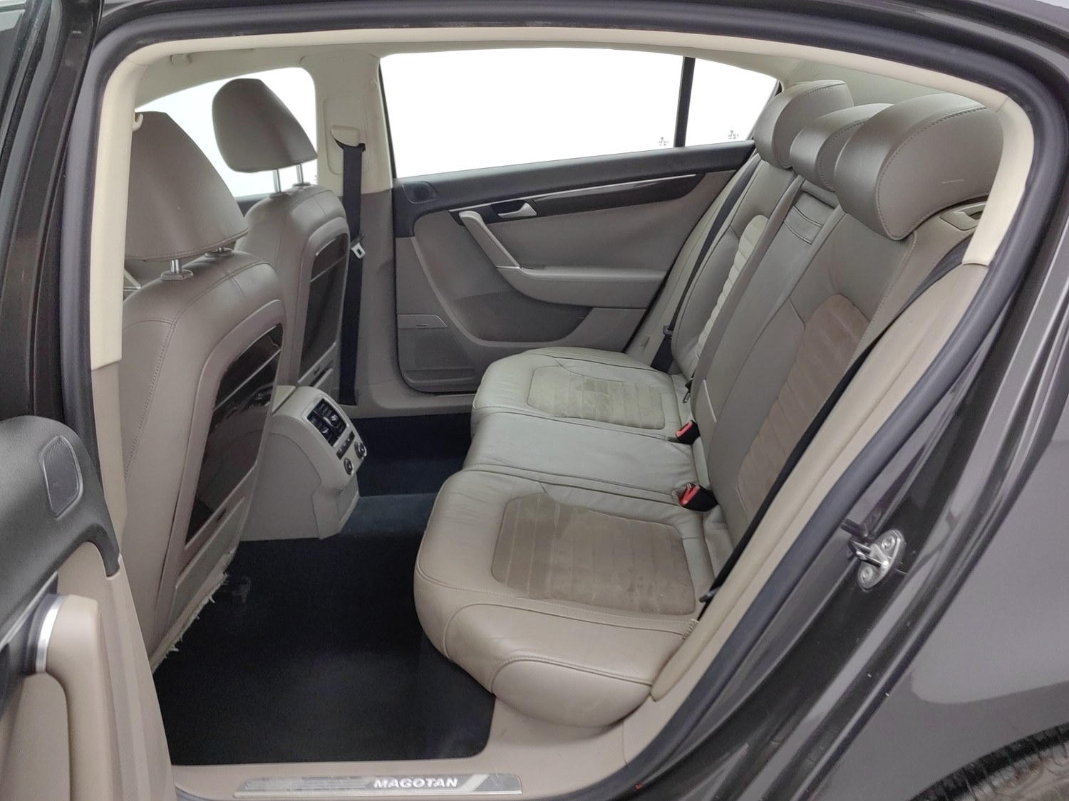 Used Volkswagen Magotan 2015 2.0 AT