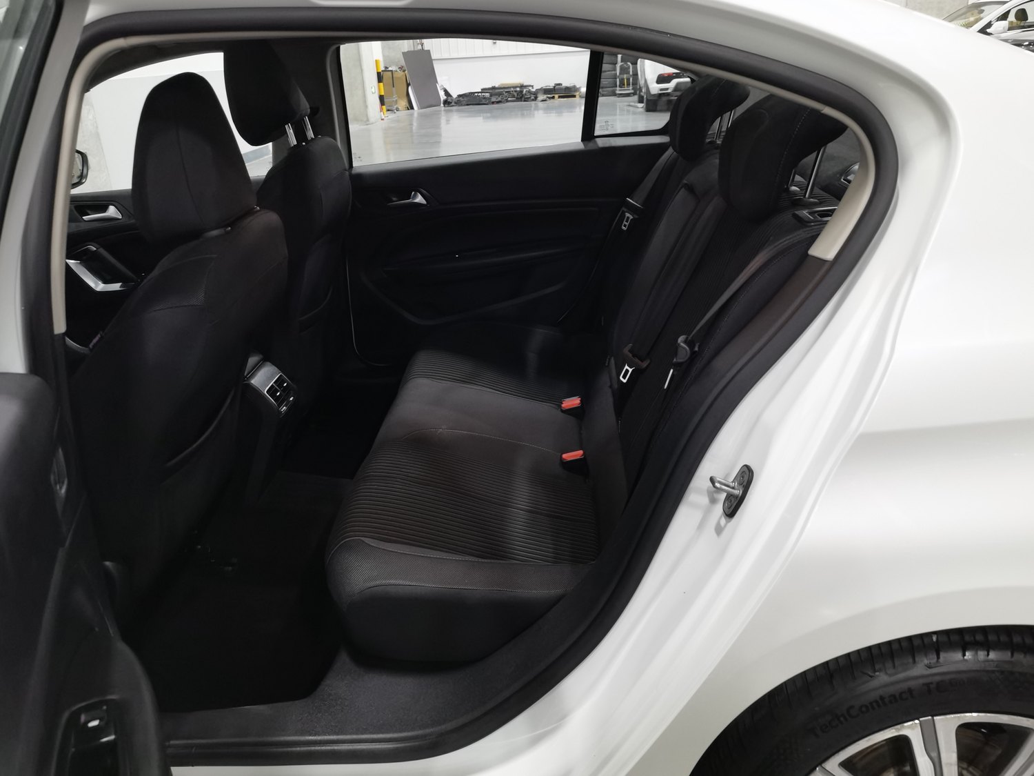 Used Peugeot 408 2016 1.6 AT