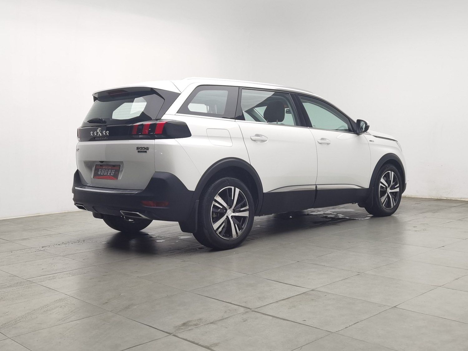 Used Peugeot 5008 2017 1.6 AT