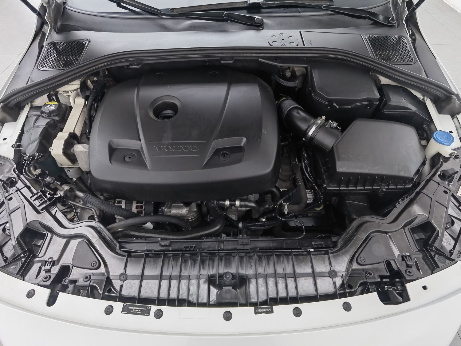 Used Volvo S60 2016 2.0 AT