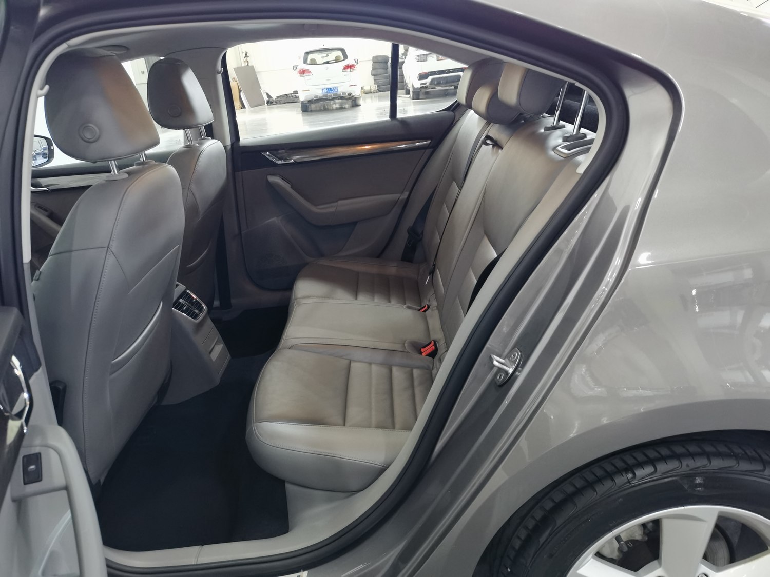 Used Skoda Octavia 2015 1.6 AT