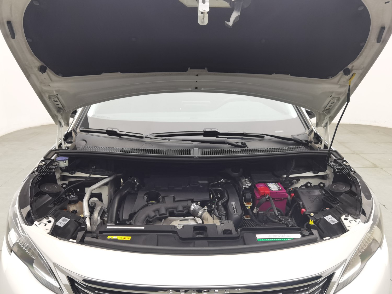 Used Peugeot 5008 2017 1.6 AT