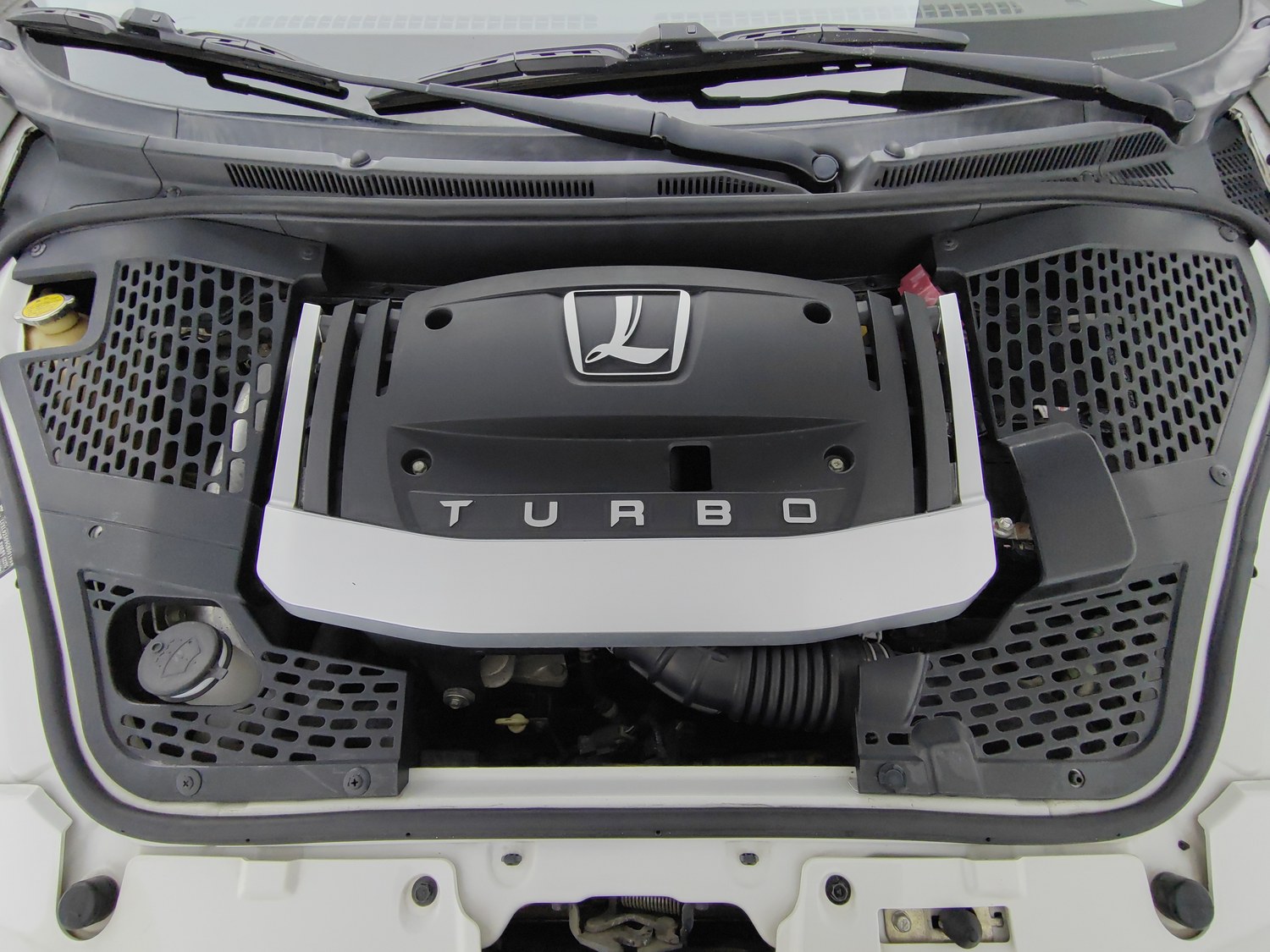 Used Luxgen M7 2016 2.2 AT