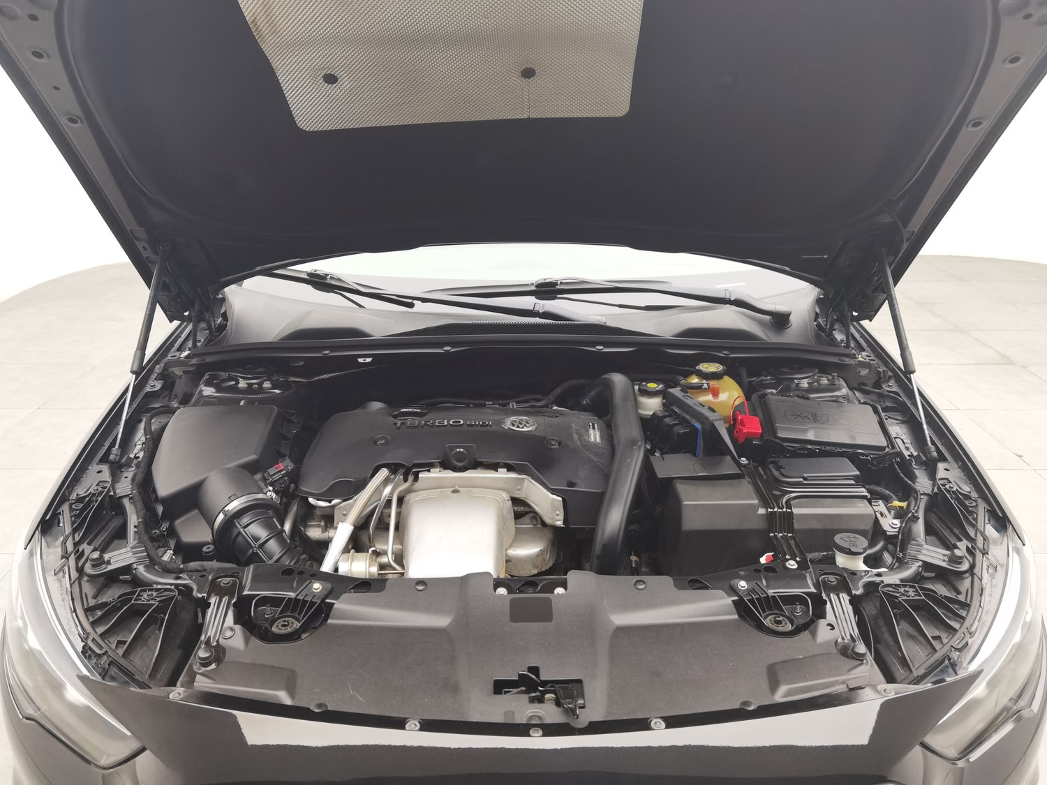 Used Buick Regal 2017 2.0 AT