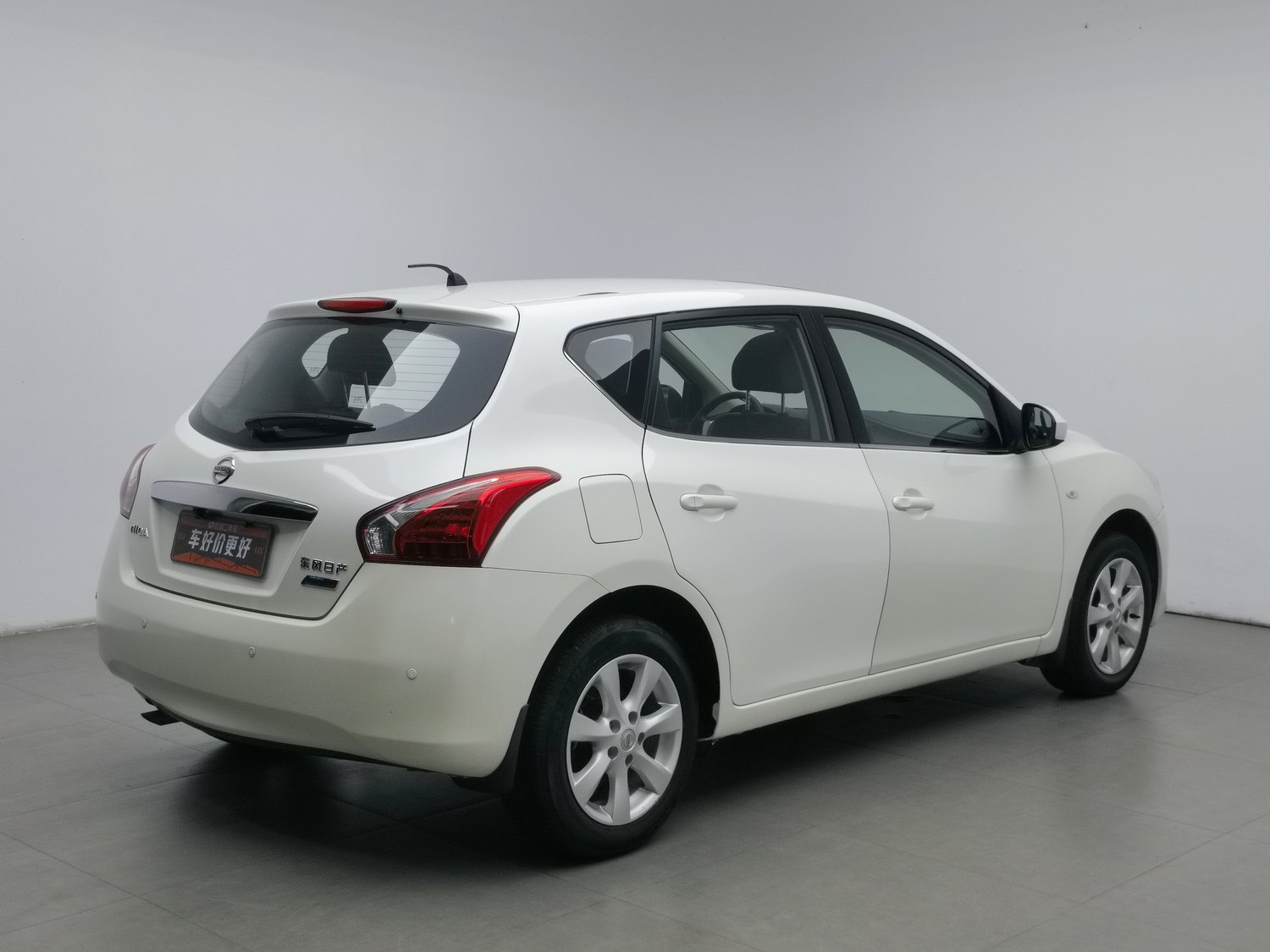 Used Nissan Tiida 2014 1.6 AT