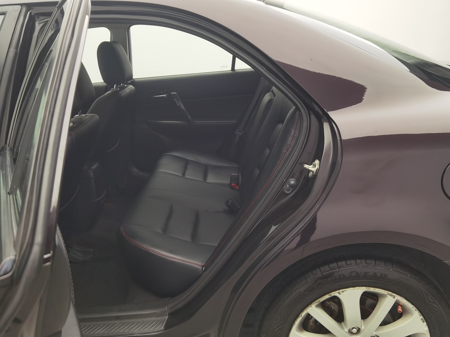 Used Mazda 6 2013 2.0 AT