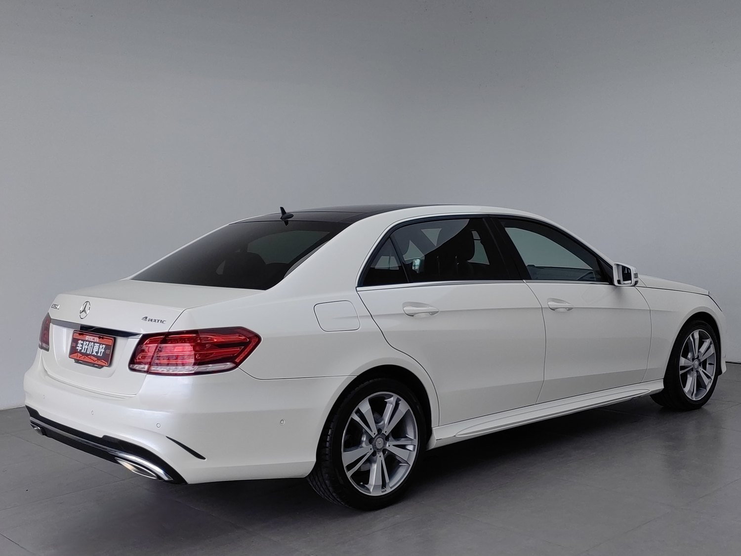 Used Mercedes-Benz E-Class 2015 3.0 AT