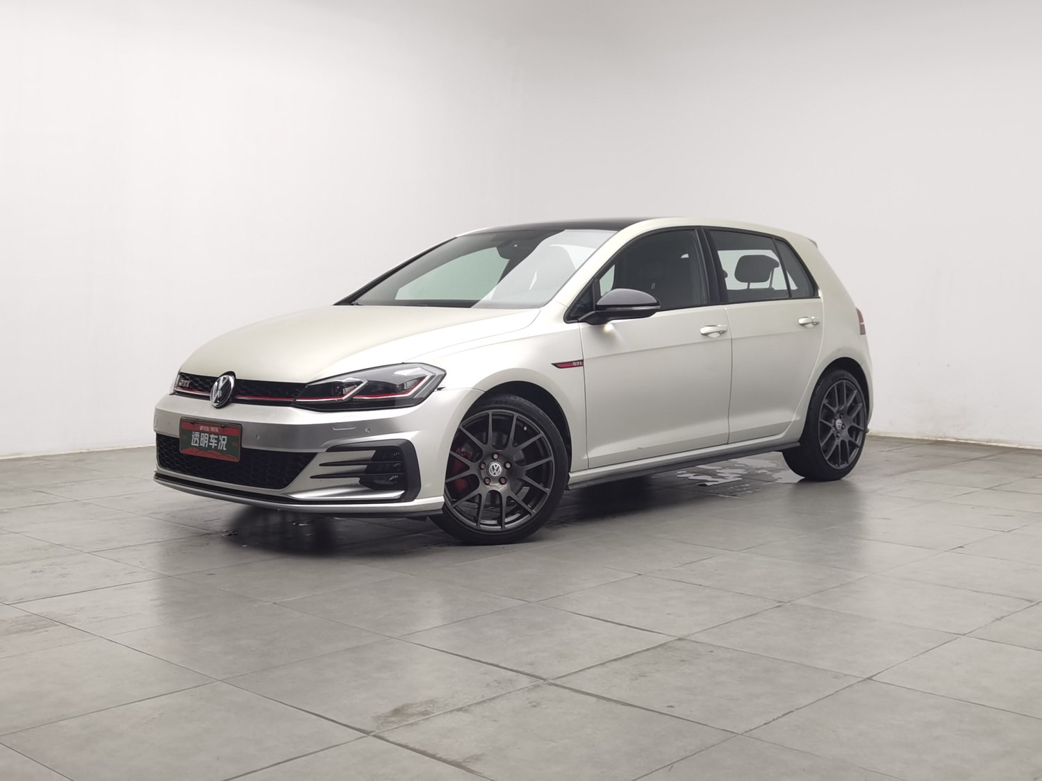 Used Volkswagen Golf GTI 2018 2.0 AT