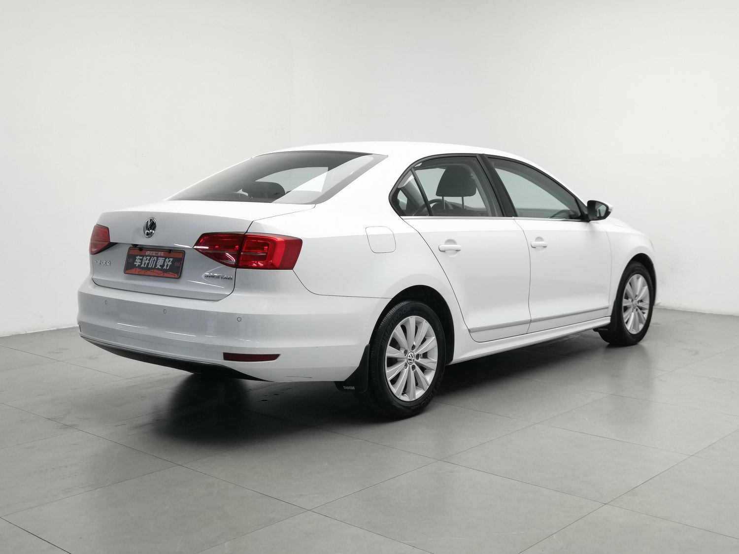 Used Volkswagen Sagitar 2015 1.6 AT
