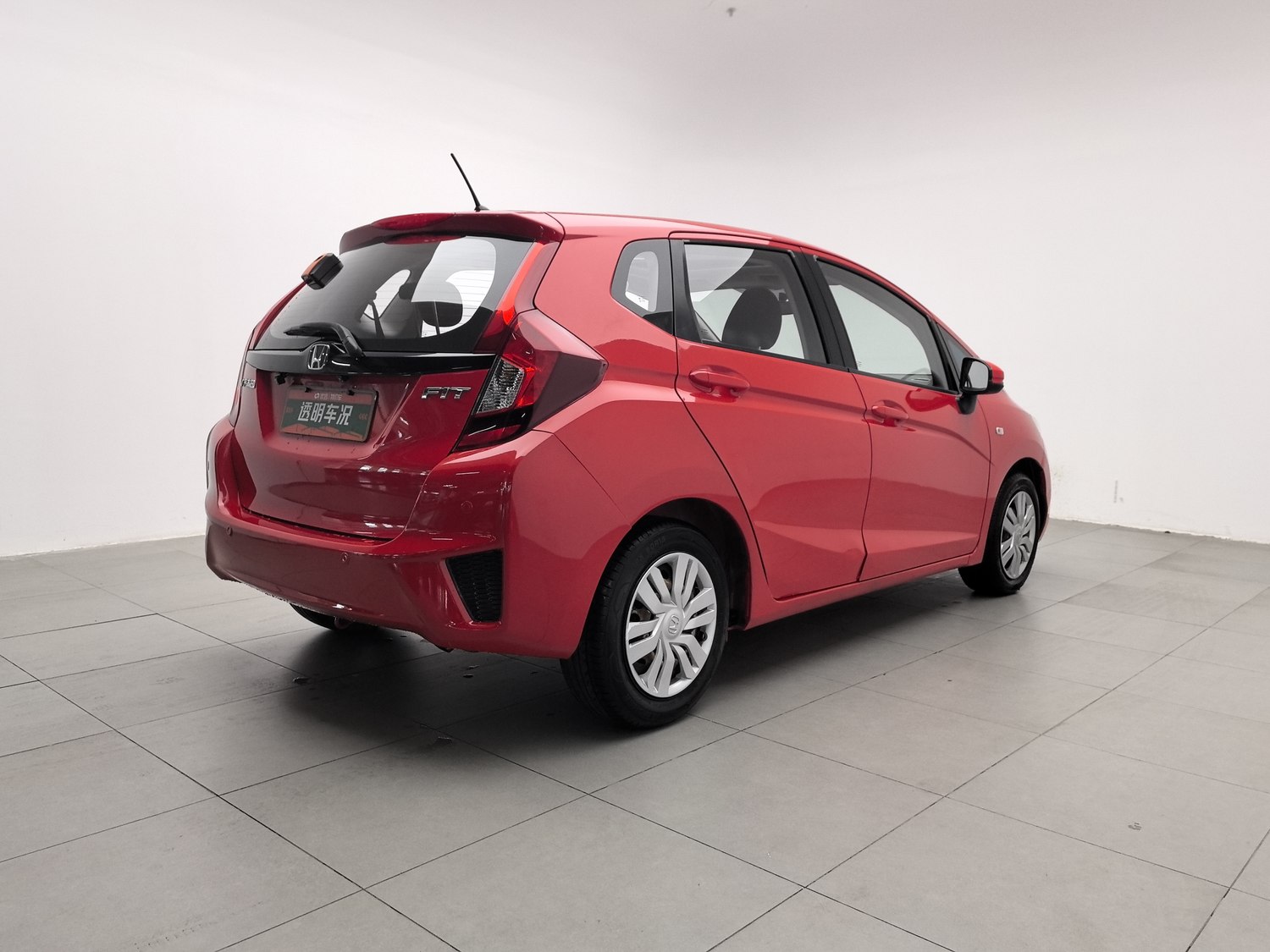 Подержанный Honda Fit 2016 года выпуска, 1.5 AT